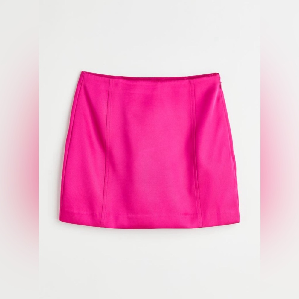 NWT H&M mini skirt like satin pink amaranth fuchsia size 0 32